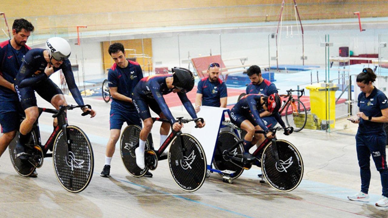 Velocidad por equipos ciclismo español Mundial paralímpico en pista