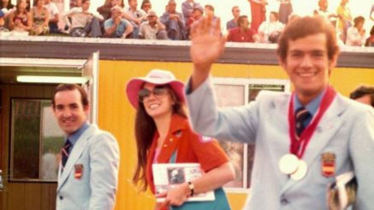 Antonio Delgado con los oros en la ceremonia clausura Juegos Paralímpicos Toronto 1976