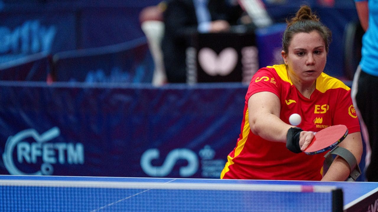 Pilar González jugadora de tenis de mesa paralímpico