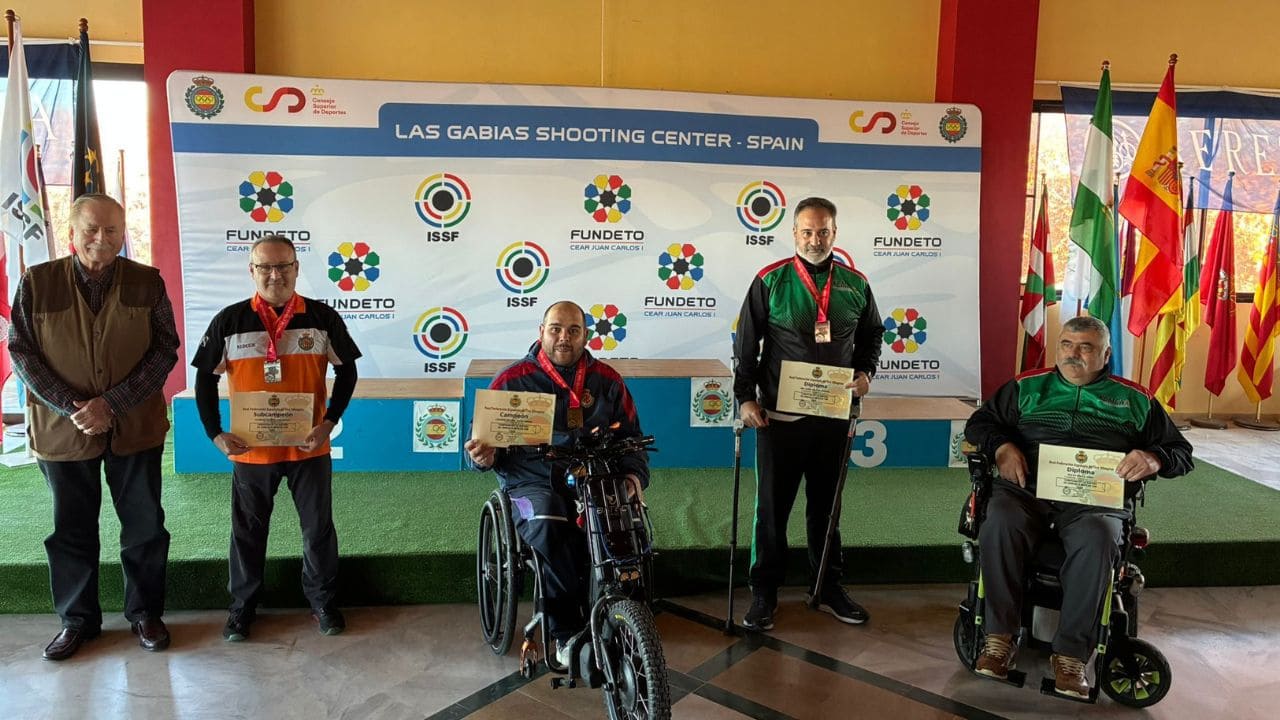 Carlos Linares podio tiro Campeonato de España Las Gabias