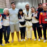 El equipo español de judo para ciegos con Íñigo Gerbolés con su medalla de bronce en Sao Paulo