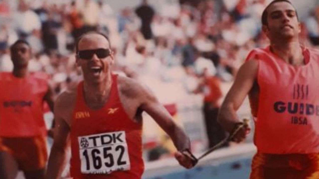 Julio Requena, el velocista leonés que desafió la ceguera y al crono