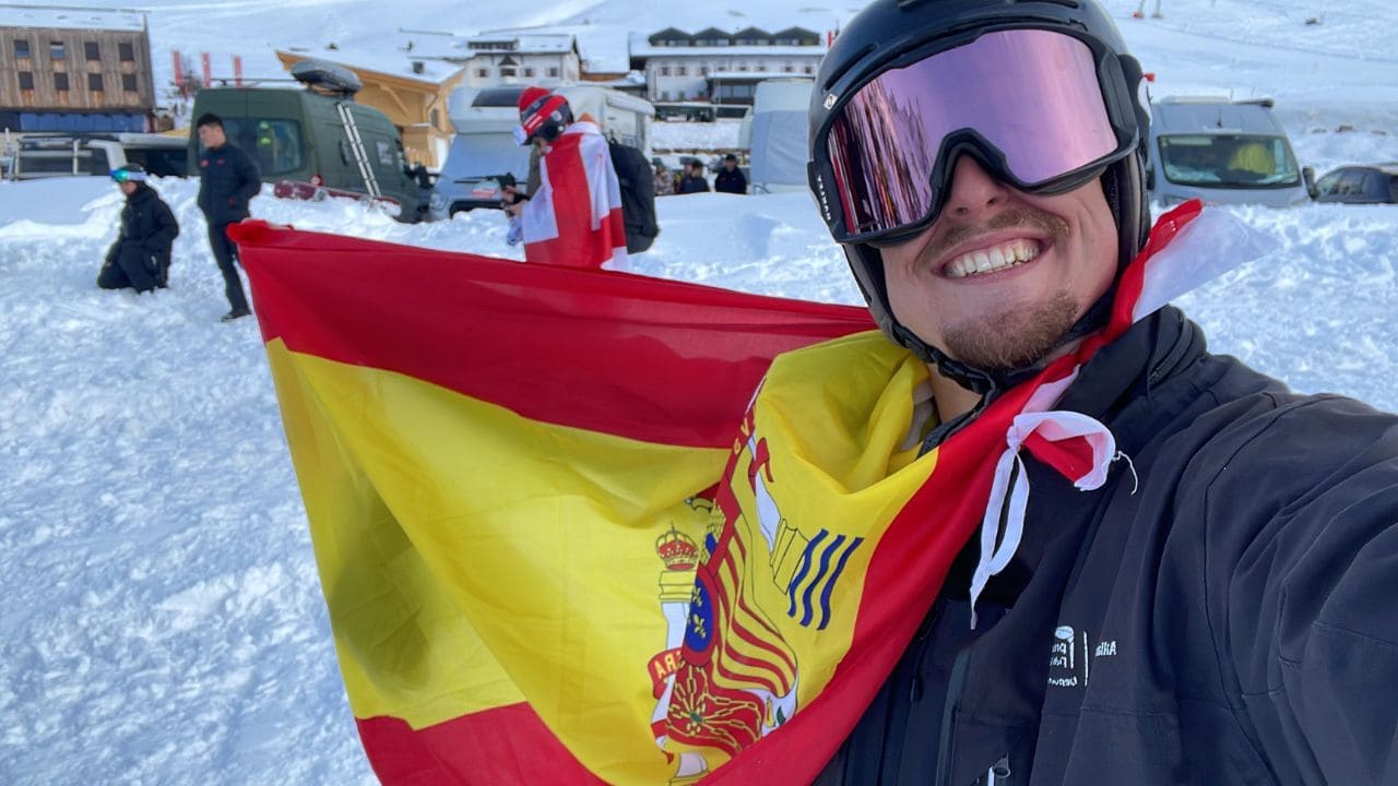 Emilio Redondo snowboard paralímpico bandera España