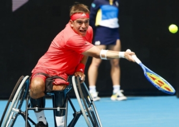 Martín de la Puente gana el torneo de dobles del Victoria Open de tenis en silla de ruedas.