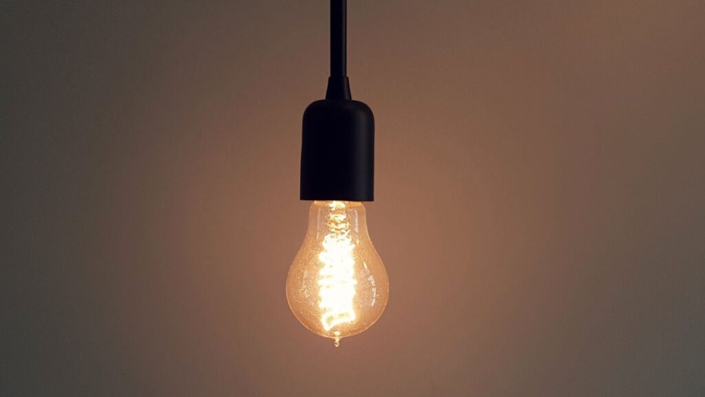 Precio de la luz hoy miércoles 22 de julio de 2026, por horas y tramos: ¿a qué hora es más barata?