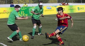 ‘Miki’ Sánchez: "El fútbol me ayuda a superar la ceguera"